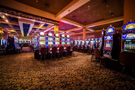 Search Hotels Near Golden Acorn Casino, California.